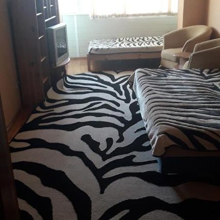Apartment On Nepokorennyh Blvd โมกีลอฟ ภายนอก รูปภาพ
