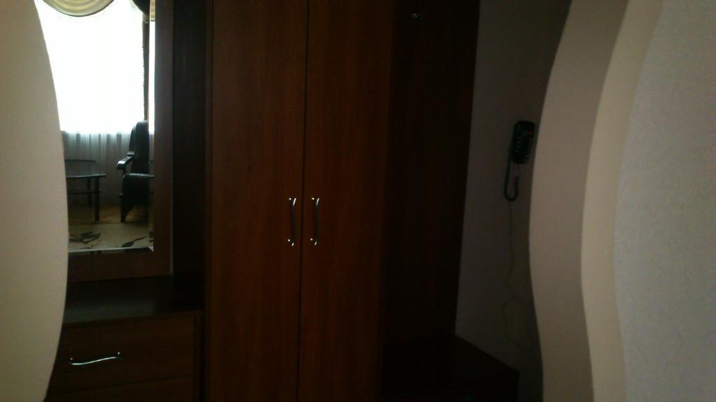 Apartment On Nepokorennyh Blvd โมกีลอฟ ภายนอก รูปภาพ